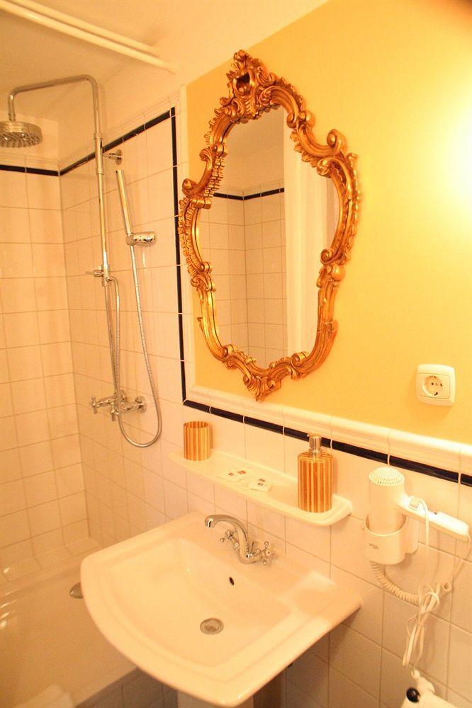 Hotel Alte Galerie Am Kudamm Berlino