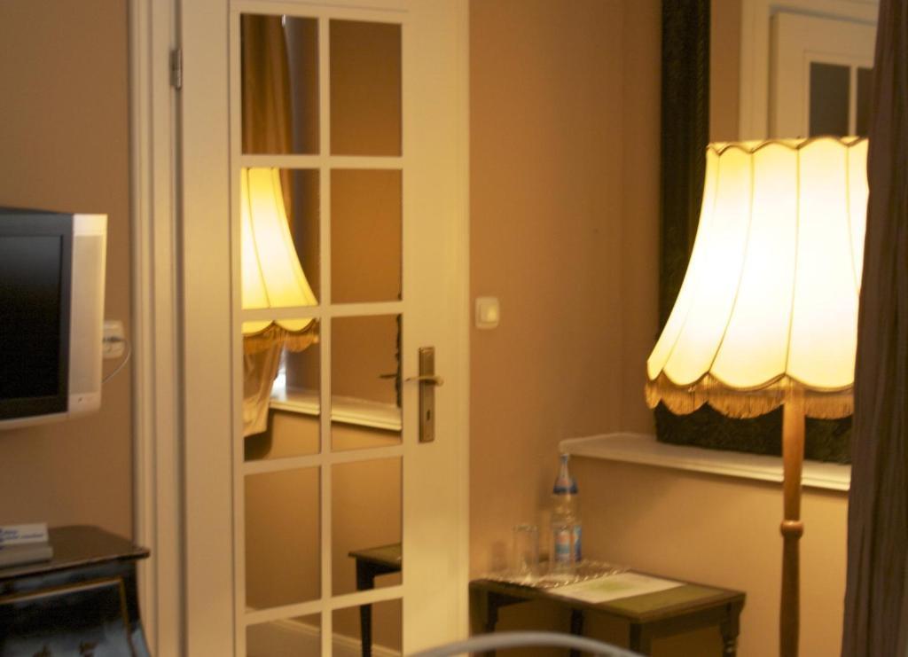 Hotel Alte Galerie Am Kudamm Berlino